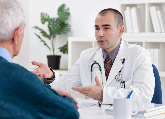 Pour diagnostiquer une prostatite, un homme devrait consulter un urologue